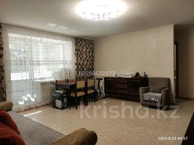 3-комнатная квартира, 67.8 м², 3/10 этаж, Достоевского 186 за 28 млн 〒 в Семее