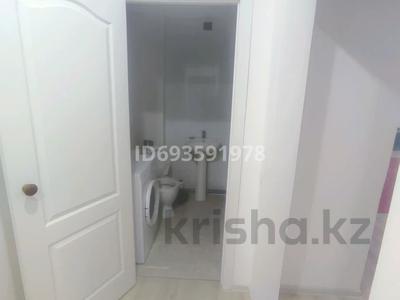 1-комнатная квартира · 30 м² · 1/5 этаж, Циолковского 4 — Абуылхайырхан за 10 000 ₸ в Уральске
