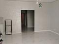 2-бөлмелі пәтер · 75 м² · 1/5 қабат, Кайрата Жумагалиева 73 — т. д. Атриум, бағасы: 35 млн ₸ в Уральске — фото 5