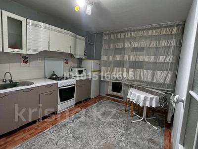 1-комнатная квартира · 43 м² · 1/10 этаж, мкр Кунаева 67 — Бассейна Самал за 135 000 ₸ в Уральске