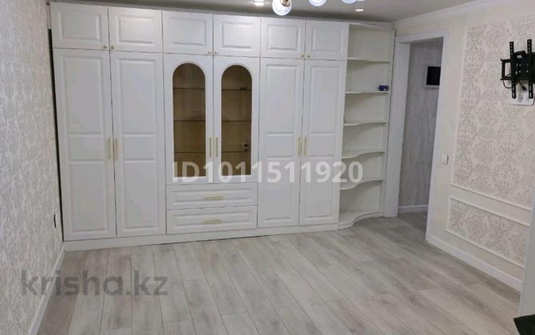 1-комнатная квартира · 30 м² · 3/5 этаж, ауэзова 44 — удобное расположение район Технопарк между улицами Ауэзова и Республик за 17.5 млн ₸ в Астане, Сарыарка р-н — фото 2