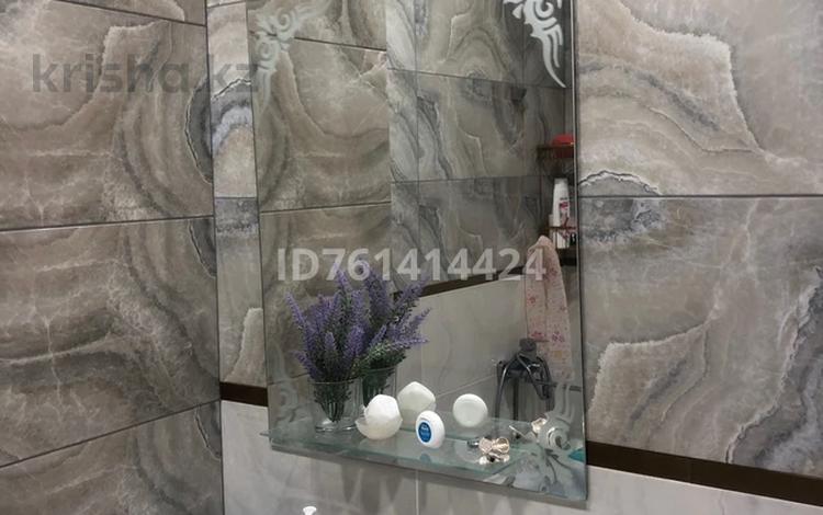 2-бөлмелі пәтер · 57 м² · 6/9 қабат, Казыбек би 1, бағасы: 350 000 〒 в Усть-Каменогорске — фото 2