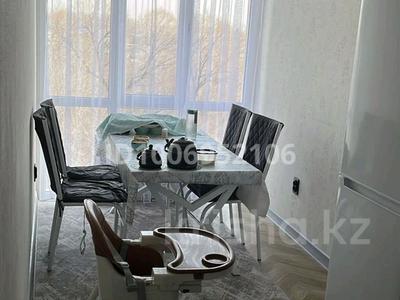 2-комнатная квартира · 60 м² · 5/9 этаж, мкр Кемел (Первомайское), Жолымбет 65 — Штраф стоянканың қасында за 250 000 ₸ в Алматы, Жетысуский р-н