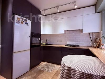 2-бөлмелі пәтер · 60 м² · 4/9 қабат, Шұғыла ш/а., бағасы: 30 млн ₸ в Алматы, Наурызбайский р-н