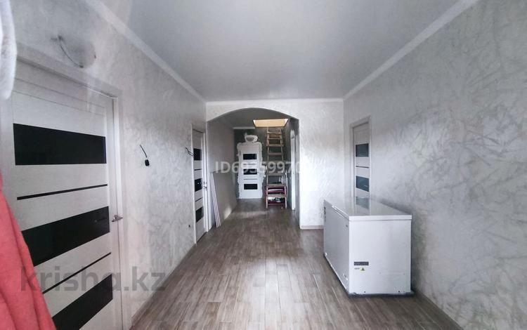 Отдельный дом · 4 комнаты · 200 м² · 4.5 сот., Аэропорт 8а — Аэропорт Ауле-Ата г Тараз за 40 млн 〒 — фото 2