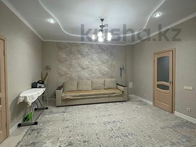 3-комнатная квартира, 96.4 м², 3/8 этаж, Санкибай Батыра 28в за 37.5 млн 〒 в Актобе