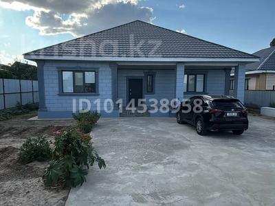Жеке үй · 5 бөлме · 195 м² · 8 жүзд., 8 8, бағасы: 38 млн ₸ в Атырау