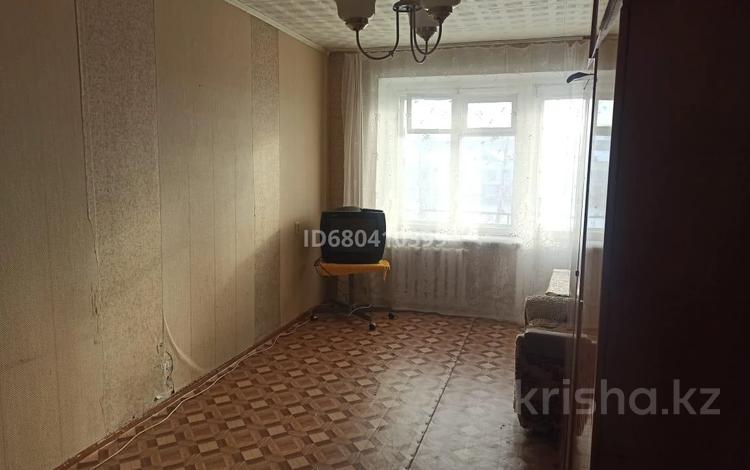1-комнатная квартира, 32.5 м², 4/5 этаж, 3 мик 21 за 6.6 млн 〒 в Лисаковске — фото 5