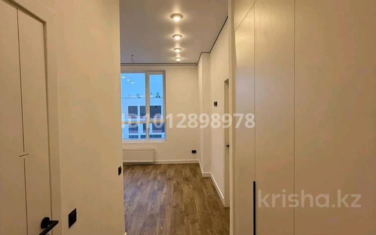 1-комнатная квартира · 41.6 м² · 12/12 этаж, Санжара Асфендиярова 6 за 32.5 млн ₸ в Астане, Нура р-н — фото 2