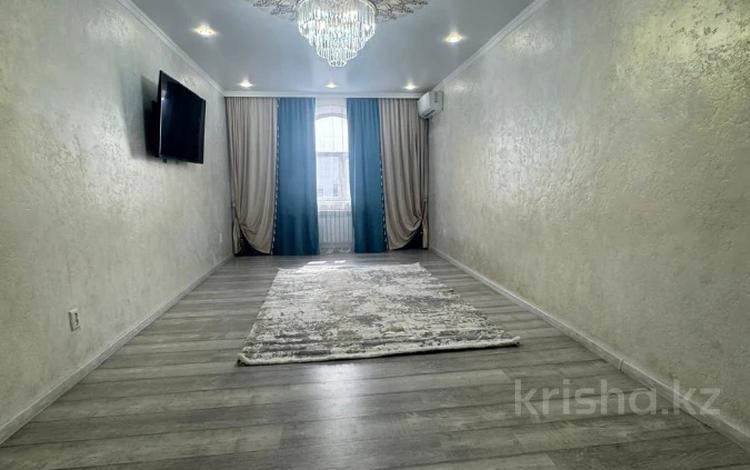 2-комнатная квартира · 64.3 м² · 10/10 этаж, мкр. Алтын орда за 20 млн ₸ в Актобе — фото 2