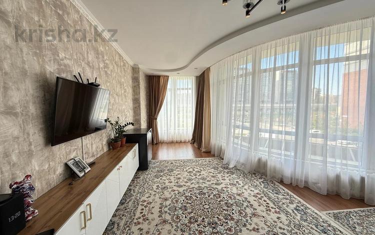 3-комнатная квартира · 80 м² · 2/12 этаж, Кабанбай батыра 40 за 45.5 млн ₸ в Астане, Есильский р-н — фото 2