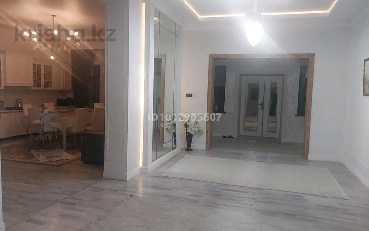 Отдельный дом · 8 комнат · 450 м² · 8 сот., мкр Северо-Запад 25 — Аргынбекова казиева за 190 млн ₸ в Шымкенте, Абайский р-н — фото 2