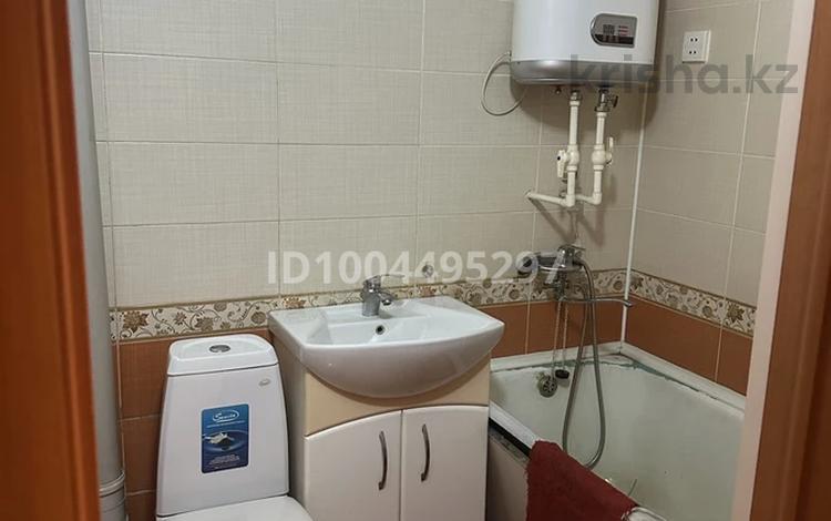 3-бөлмелі пәтер · 58 м² · 4/5 қабат, Майкудук, 12й микрорайон 19, бағасы: 10.5 млн ₸ в Караганде, Алихана Бокейханова р-н — фото 2