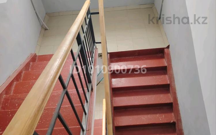 3-бөлмелі пәтер · 61 м² · 5/5 қабат, Есет батыр 25, бағасы: 5 млн ₸ в Алге — фото 2