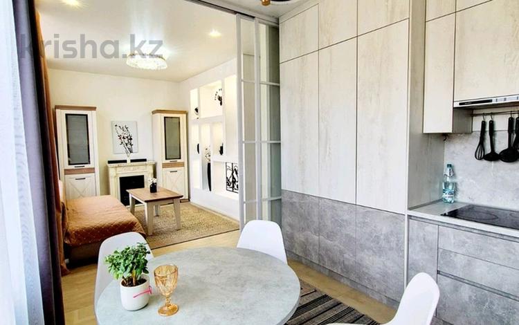 3-комнатная квартира · 73.7 м² · 9/10 этаж, мкр Керемет, Наурызбай батыра 127 блок 5 — Сатпаева за 80 млн 〒 в Алматы, Бостандыкский р-н — фото 2