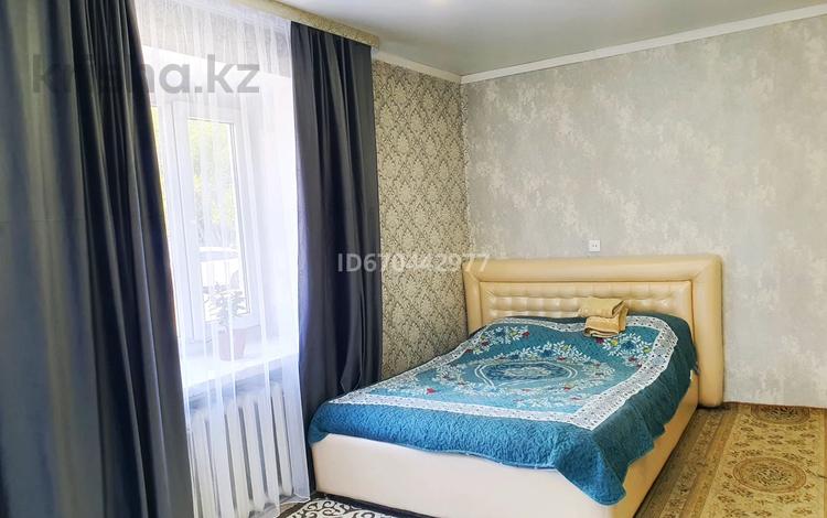 1-комнатная квартира · 30 м² · 1/5 этаж, 342-й квартал за 10 000 ₸ в Семее — фото 13