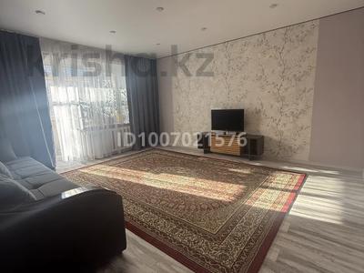 3-комнатная квартира · 73.9 м² · 1/2 этаж, Пржевальского 72а — Чимкетская за 22.2 млн 〒 в Семее, Красный Кордон