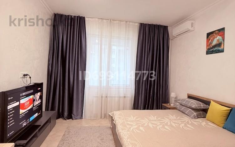1-бөлмелі пәтер · 33 м² · 2/12 қабат, Сейфуллина — Макатаева, бағасы: 18 000 ₸ в Алматы, Алмалинский р-н — фото 78