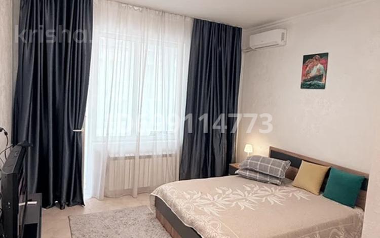 1-бөлмелі пәтер · 33 м² · 2/12 қабат, Сейфуллина — Макатаева, бағасы: 18 000 ₸ в Алматы, Алмалинский р-н — фото 82