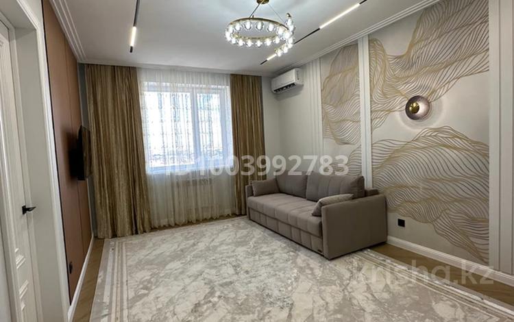 2-комнатная квартира · 80 м² · 7/10 этаж, Абая 26/3 — Возле драмтеатра за 350 000 ₸ в Атырау — фото 2
