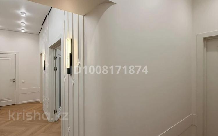 3-бөлмелі пәтер · 92 м² · 2/7 қабат, Маметова 95 — В районе КазИИТУ, бағасы: 58 млн ₸ в Уральске — фото 2