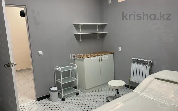 Еркін · 18 м², бағасы: 80 000 ₸ в Актау, 19-й мкр — фото 2