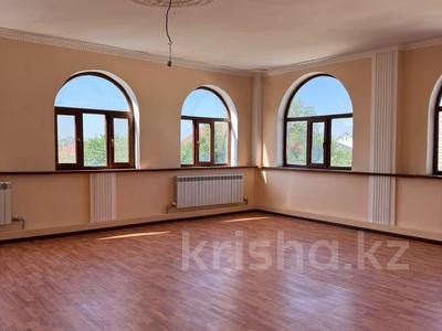 Жеке үй · 7 бөлме · 362 м² · 10 жүзд., Энергетик, бағасы: 38 млн ₸ в Атырау