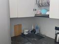 3-комнатная квартира · 60 м² · 4/9 этаж, мкр Юго-Восток, Стройтелеи — Рынок Арай за 250 000 ₸ в Караганде, Казыбек би р-н