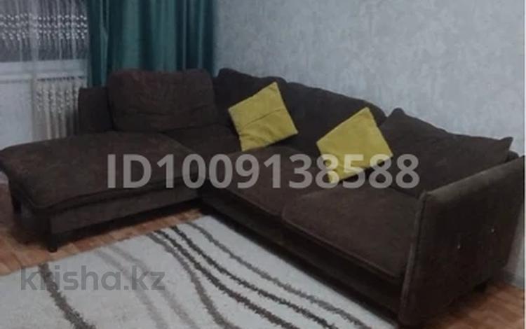 1-комнатная квартира · 38 м² · 7/9 этаж, Мкр 4 9 за 110 000 ₸ в Аксае — фото 2