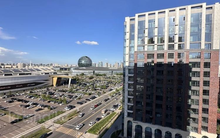 1-бөлмелі пәтер · 37.5 м² · 10/16 қабат, Турар Рыскулова 1/1 — ВИДОВАЯ МОЖНО ПЕРЕДЕЛАТЬ В ЕВРО, бағасы: 37.5 млн ₸ в Астане, Есильский р-н — фото 2