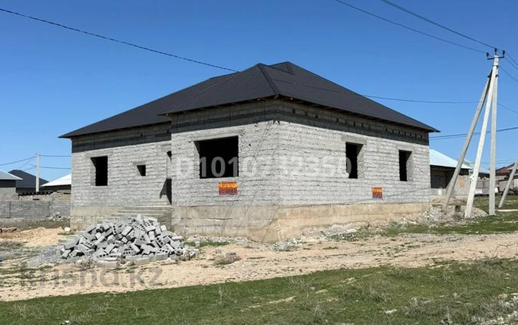 Отдельный дом · 7 комнат · 224 м² · 8 сот., Не указано — Әйтеке би ауылы Ләтіп ата мешіті за 20 млн 〒 в Аксукенте — фото 2