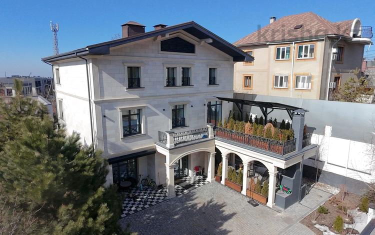 Отдельный дом · 9 комнат · 633 м² · 8 сот., Марата Оспанова 85Д — Парк Дубовая Роща за 702 млн 〒 в Алматы, Медеуский р-н — фото 2