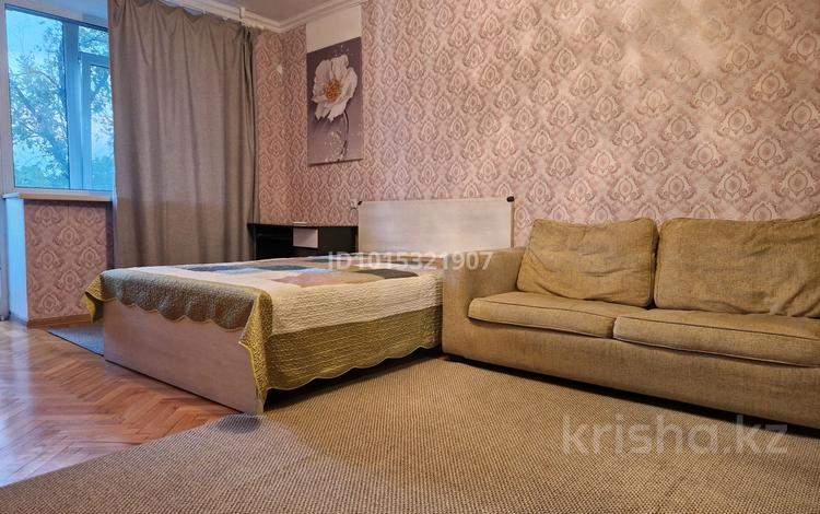 1-комнатная квартира · 42 м² · 4/5 этаж, Кабанбай батыра 109 — Масанчи за 300 000 ₸ в Алматы, Алмалинский р-н — фото 2