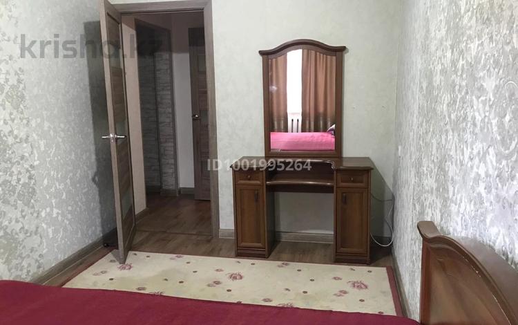 2-бөлмелі пәтер · 45 м² · 3/5 қабат, Кабанбай батыра 114 — Бурова, бағасы: 13 000 ₸ в Усть-Каменогорске, Ульбинский — фото 2
