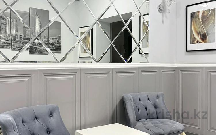 3-бөлмелі пәтер · 61.2 м² · 2/10 қабат, Тауелсыздык 33/1 — Бауыржан Момышулы, бағасы: 40 млн ₸ в Астане, Алматы р-н — фото 2