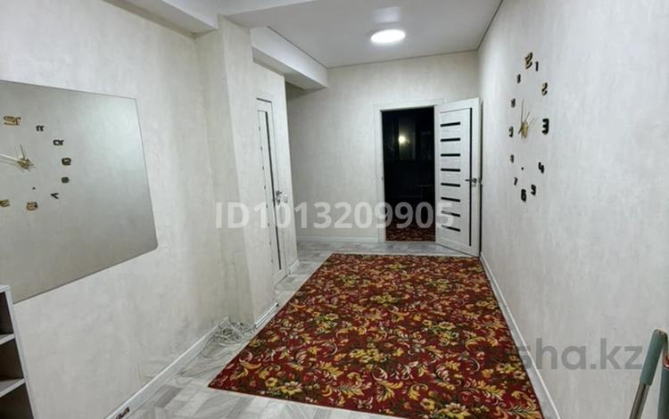 3-комнатная квартира · 81 м² · 3/8 этаж, мкр Айнабулак-2 32a за 47 млн ₸ в Алматы, Жетысуский р-н — фото 2