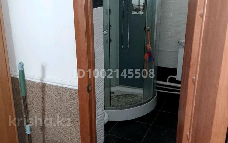 Отдельный дом · 2 комнаты · 73 м² · 8 сот., мкр Байтак, Смагула садуакасулы 52 — Бывший Водников. улица 7. дом 52 за 11.5 млн ₸ в Атырау, мкр	Байтак — фото 2