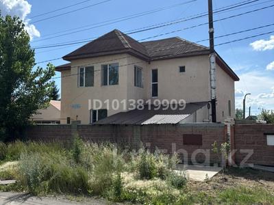 Отдельный дом · 6 комнат · 280 м² · 15 сот., М. Макатаева 12/1 за 60 млн ₸ в Жибек Жолы