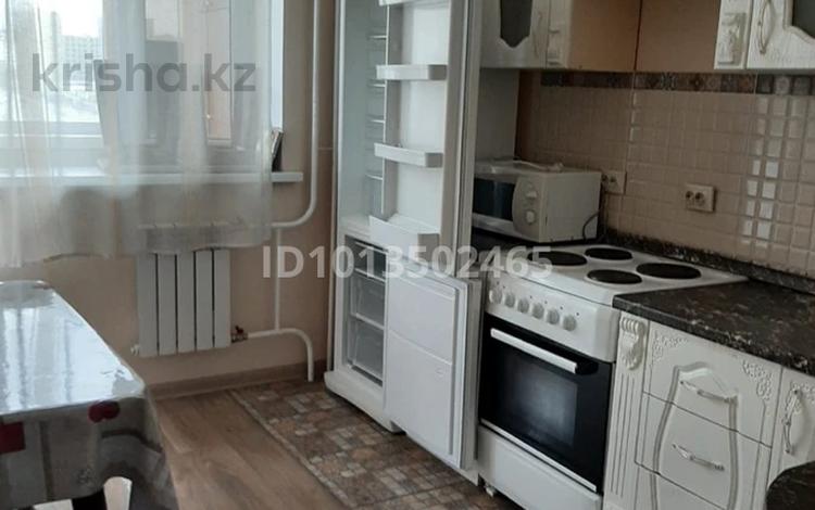 1-комнатная квартира · 40 м²,  Байтурсынова 39 за 180 000 ₸ в Астане, Алматы р-н — фото 2