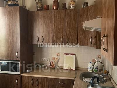 2-бөлмелі пәтер · 52 м² · 2/5 қабат, мкр Жетысу-4 6 — Садвокасова Момышулы, бағасы: 47 млн ₸ в Алматы, Ауэзовский р-н