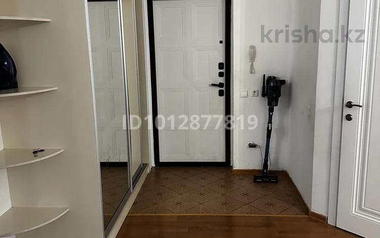 2-бөлмелі пәтер · 84 м² · 5/9 қабат, Иманова 18/2 — Сабыр Рахимова, бағасы: 45 млн ₸ в Астане, р-н Байконур — фото 2