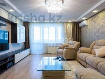 3-комнатная квартира · 55 м² · 2/5 этаж, Жангир Хана за 8 500 〒 в Уральске