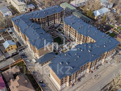 3-комнатная квартира, 87.6 м², 4/5 этаж, мкр Михайловка , Жанибекова 53 за 48 млн 〒 в Караганде, Казыбек би р-н