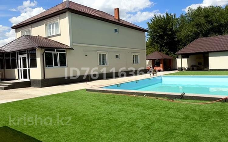 Дом · 7 комнат · 240 м², Строитель 4 68 за 160 000 ₸ в Актобе, жилой массив Кирпичный — фото 30