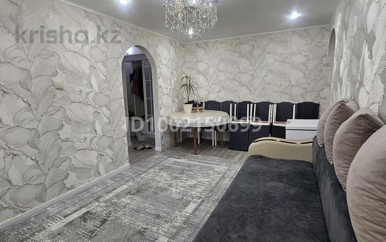 3-бөлмелі пәтер · 60 м² · 4/5 қабат, Алашахана 23, бағасы: 21 млн ₸ в Жезказгане — фото 2