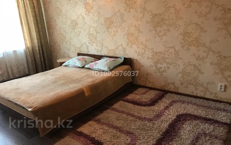 2-бөлмелі пәтер · 45 м² · 3/5 қабат, Казахстан 82 — Кабанбай батыра, бағасы: 13 000 ₸ в Усть-Каменогорске, Ульбинский — фото 2