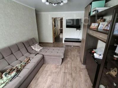 3-комнатная квартира · 57 м² · 1/5 этаж, Муканова — Назарбаева за 22.5 млн 〒 в Петропавловске