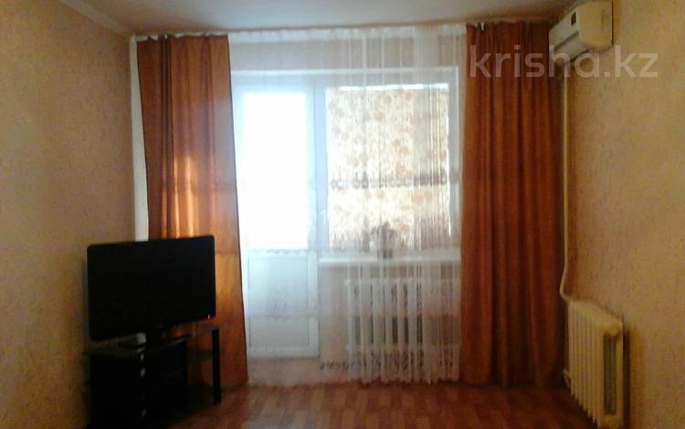 2-комнатная квартира · 62 м² · 5/9 этаж, мкр 12, Мкр 12,Аида 58 — Торгового дома Аида за 150 000 〒 в Актобе — фото 2