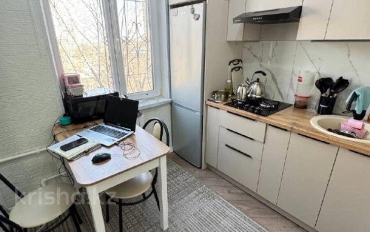 3-бөлмелі пәтер · 60 м² · 5/5 қабат, Муратбаева 64, бағасы: 41 млн ₸ в Алматы, Алмалинский р-н — фото 4