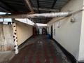 Часть дома · 4 комнаты · 54.6 м² · 2 сот., мкр Дархан, Сабатаева 2/3 — 4 комнатный Кухня отлюдельная как дом Баня 2 клодовки 3 навеса Рядом (школa, садики, РУВД, поликлиника, 2 супермаРКета, ) за 33 млн ₸ в Алматы, Алатауский р-н — фото 12